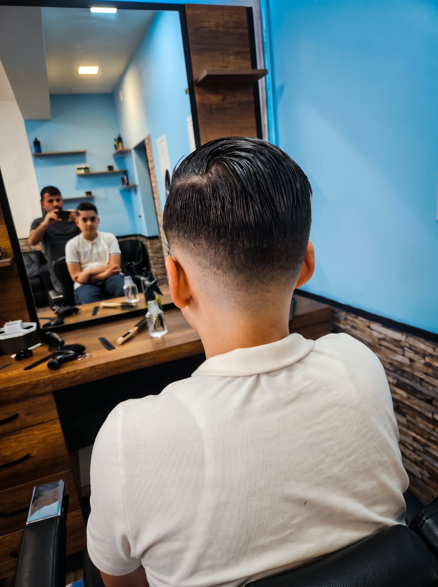 Gekämmter Haarschnitt bei Zerey Herren Coiffeur